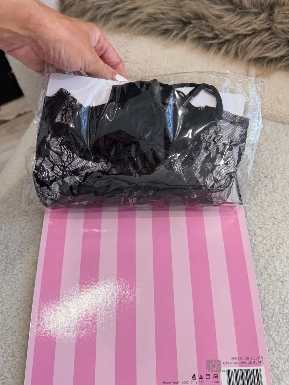 Leg Avenue Halloween Black Lace Cat Ear Mask